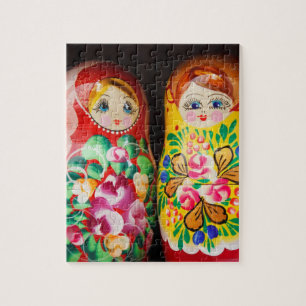 Farbenfrohe Matryoshka Dolls Puzzle