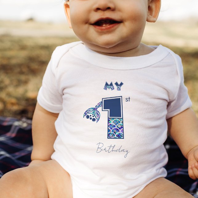 Farbenfrohe Meerjungfrauenskales Kleine Mädchen 1. Baby Strampler (See collection for more ages and for matching family shirts!)