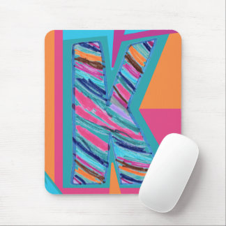 Farbenfrohe mehrfarbige Streifen Buchstabe K wie i Mousepad