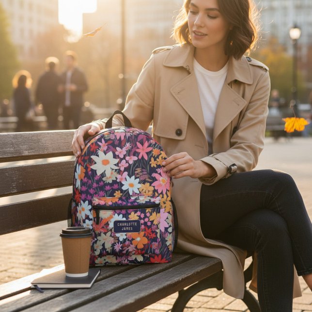 Farbenfrohe moderne, wilde Blume Personalisierter  Bedruckter Rucksack (Von Creator hochgeladen)