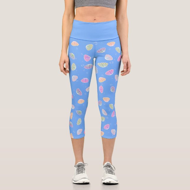 Farbenfrohe Muschelmuster Blau Capri Leggings (Vorderseite)