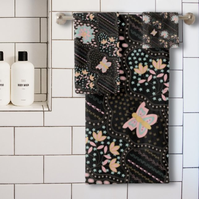 Farbenfrohe Pastel Floral Butterfisch Batisches Mu Badhandtuch Set (Von Creator hochgeladen)