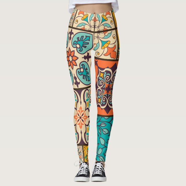 Farbenfrohe Patchwork Islamische Majolika Leggings (Vorderseite)