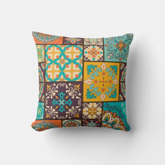 Farbenfrohe Patchwork Islamische Tile Nahtlos Kissen (Vorderseite)