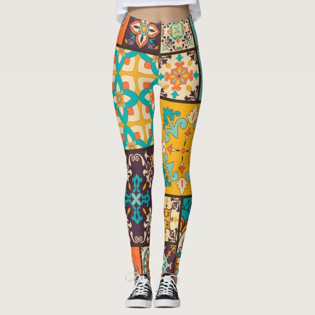 Farbenfrohe Patchwork Islamische Tile Nahtlos Leggings (Vorderseite)