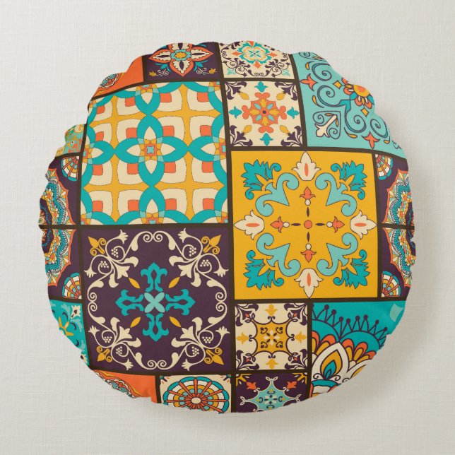 Farbenfrohe Patchwork Islamische Tile Nahtlos Rundes Kissen (Vorderseite)