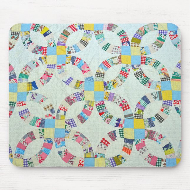 Farbenfrohe Patchwork-Steppdecke Mousepad (Vorne)