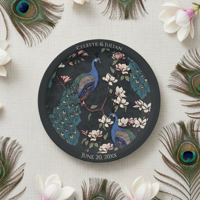Farbenfrohe Pfauenschwarz Pappteller (Elegant Black Floral Peacock Wedding Plates. Colorful Blue Teal Peacock & Magnolia Flower Pattern)