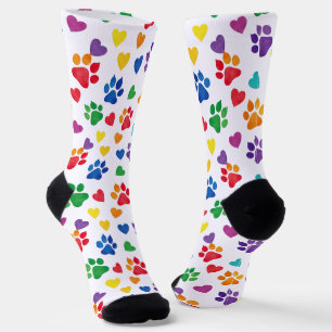 Farbenfrohe Pfotenabdrücke und Herzen Crew Socken