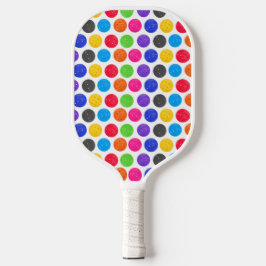 Farbenfrohe Pickleball auf Weiß Schläger