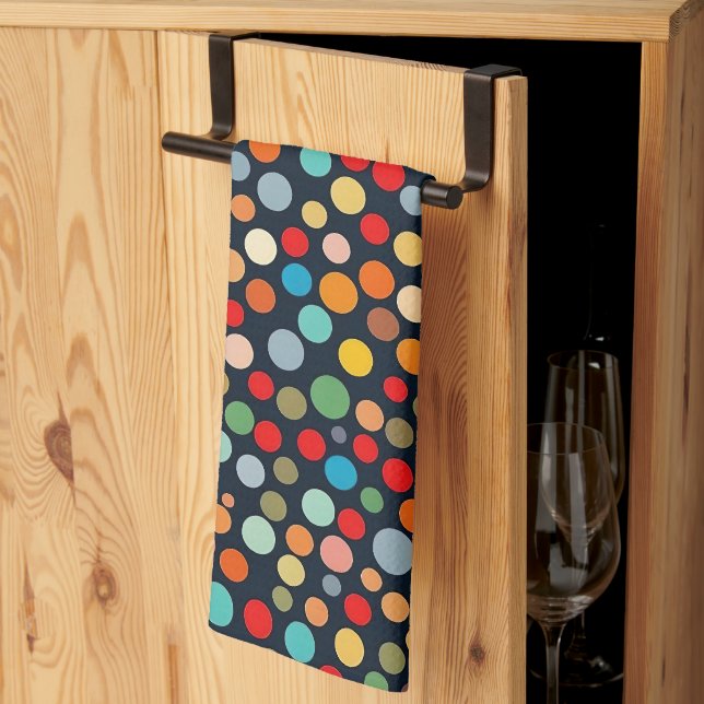 Farbenfrohe Polka Punkte auf dunklem Hintergrund Geschirrtuch (Drittel gefaltet)