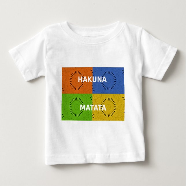 Farbenfrohe Pop Art Collage & "Hakuna Matata" Nach Baby T-shirt (Vorderseite)
