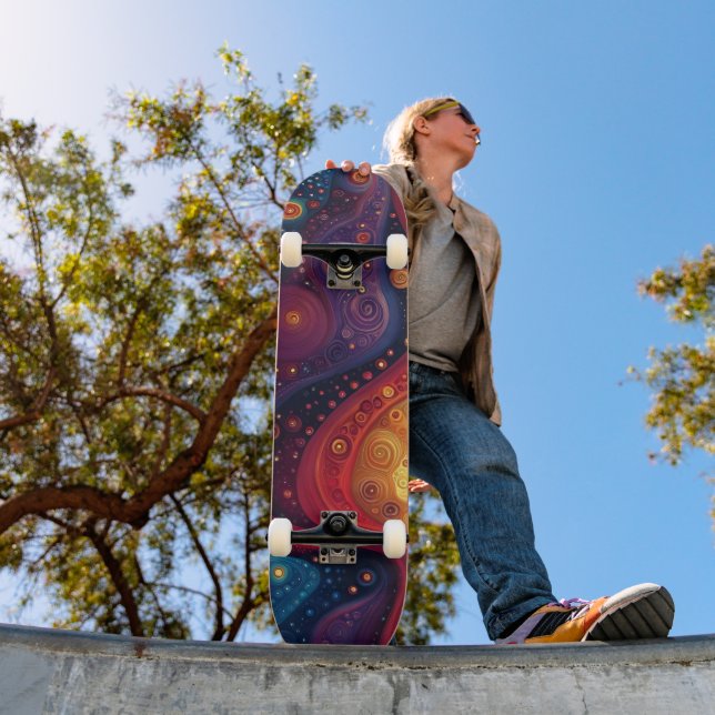 Farbenfrohe psychedelische Abstrakte Kunst Skateboard (Außenbereich 1)