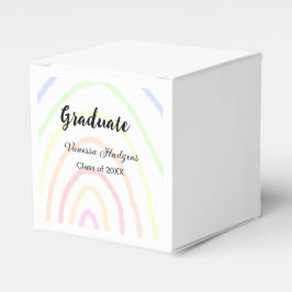 Farbenfrohe Regenbogen-Boho-Abschluss geben Jahr Geschenkschachtel