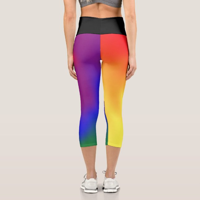 Farbenfrohe Regenbogenfarben Abstrakte Kunst Moder Capri Leggings (Rückseite)
