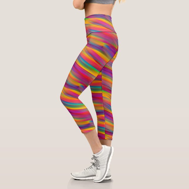 Farbenfrohe Regenbogenglanz Capri Leggings (Links)