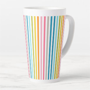 Farbenfrohe Regenbogenstreifen Milchtasse