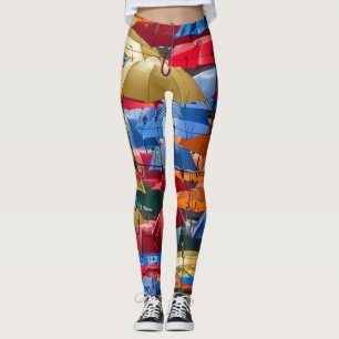 Farbenfrohe Regenschirme in himmelblau-orange rot Leggings