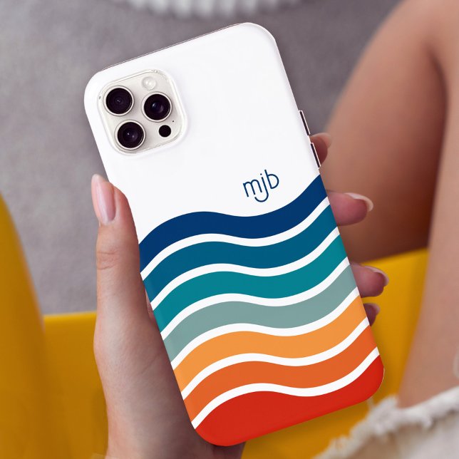 Farbenfrohe Retro Wavy Stripes Muster mit Monogram Case-Mate iPhone Hülle (Personalize this bright cheerful retro stripes iPhone case with your monogram initials.)