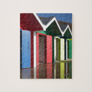 Farbenfrohe, rot-gelbe Hütten   Kabinen Puzzle