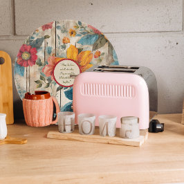 Farbenfrohe rustikale Blume rund um individuell an Schneidebrett