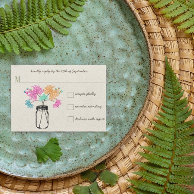 Farbenfrohe Rustikale Mason Jar Wildblume Hochzeit RSVP Karte (Von Creator hochgeladen)