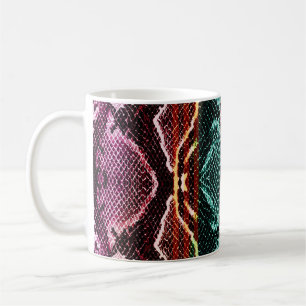 Farbenfrohe Schlangenhaut, Tierdruck. Kaffeetasse