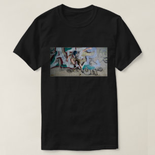 Farbenfrohe Skateboard Graffiti Art T - Shirt