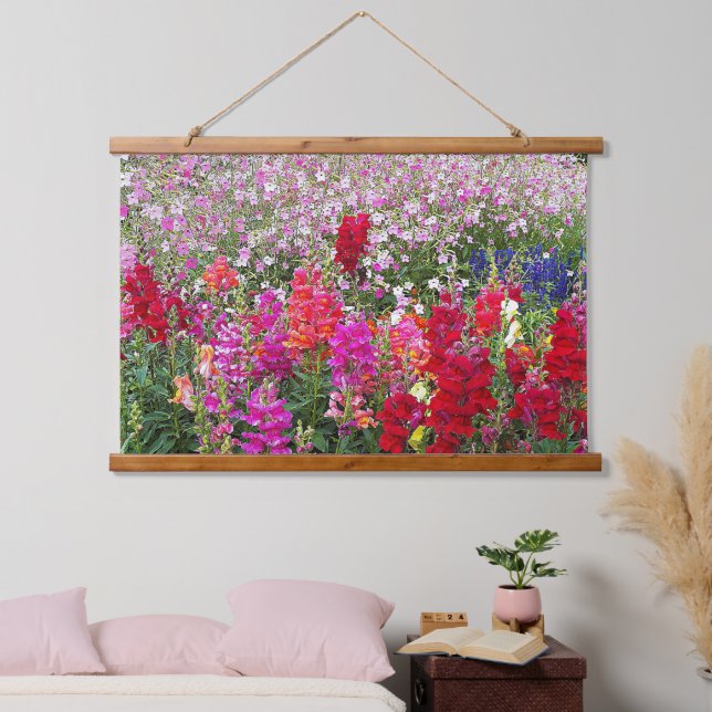 Farbenfrohe Snapdragon Garden Wandteppich Mit Holzrahmen (Schlafzimmer)