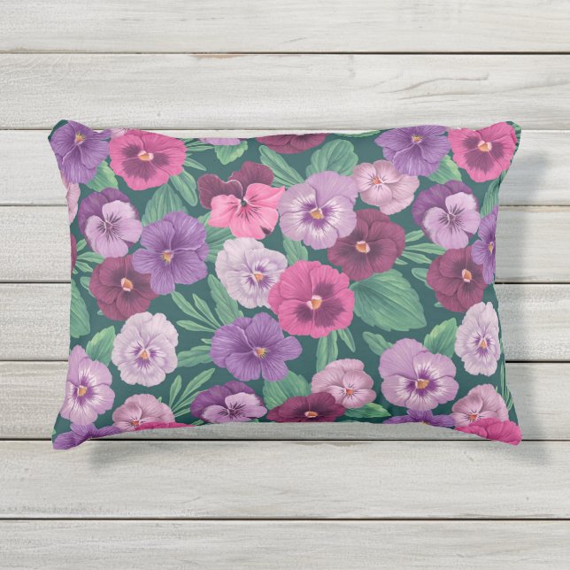 Farbenfrohe Stiefmütterchen auf dunkelgrünblau Kissen Für Draußen (Vorderseite)