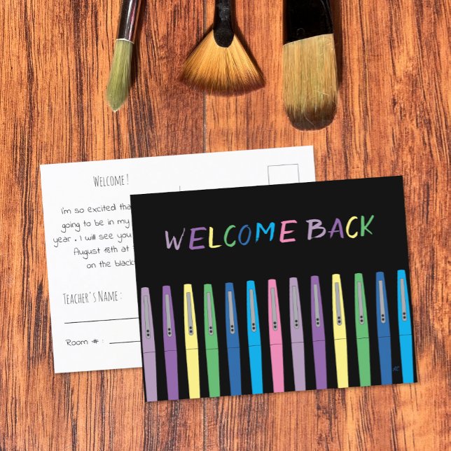 Farbenfrohe Stifte Schwarze Postkarte (Welcome Back to school postcard .)