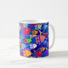 Farbenfrohe Tasse für das Fischdesign