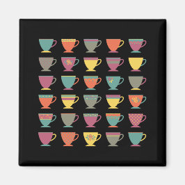 Farbenfrohe Teebecher, warmes Getränk, winterliche Magnet