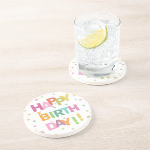 Farbenfrohe Text Confetti und Sterne glücklich zum Getränkeuntersetzer