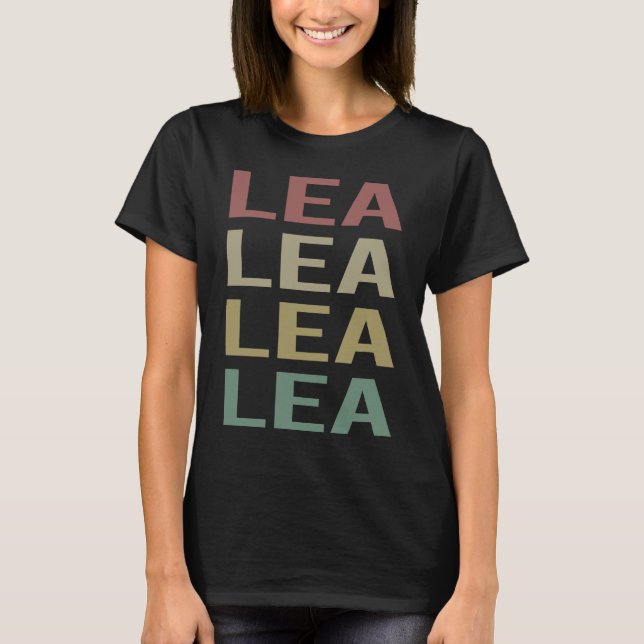 Farbenfrohe Textkunst - Name Lea T-Shirt (Vorderseite)