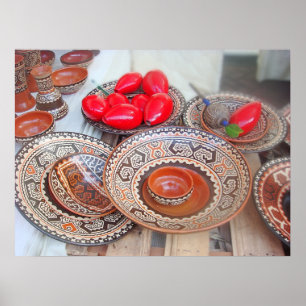 Farbenfrohe Töpferei auf einer Kunstmesse Poster