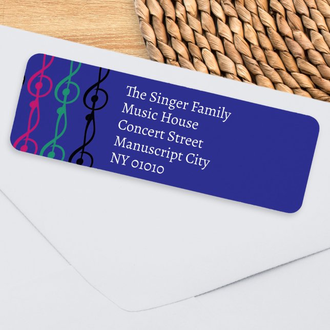 Farbenfrohe Treble Clef Muster Niedliche Musik (A personalized address label with a musical theme, with colorful treble clefs on a blue background)
