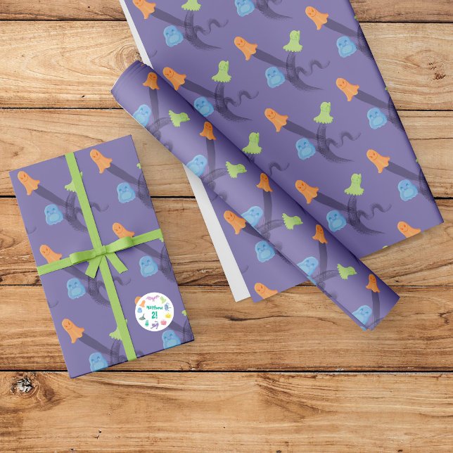 Farbenfrohe und niedliche Geister, die auf einer L Geschenkpapier (Nice gift wrapping with ghosts for anniversary parties, Christmas gifts...)