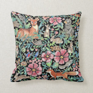 Farbenfrohe Waldtiere Natur auf schwarz Kissen