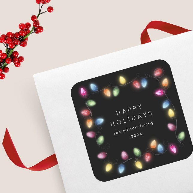 Farbenfrohe Weihnachtsbeleuchtung Monogram Quadratischer Aufkleber (Von Creator hochgeladen)