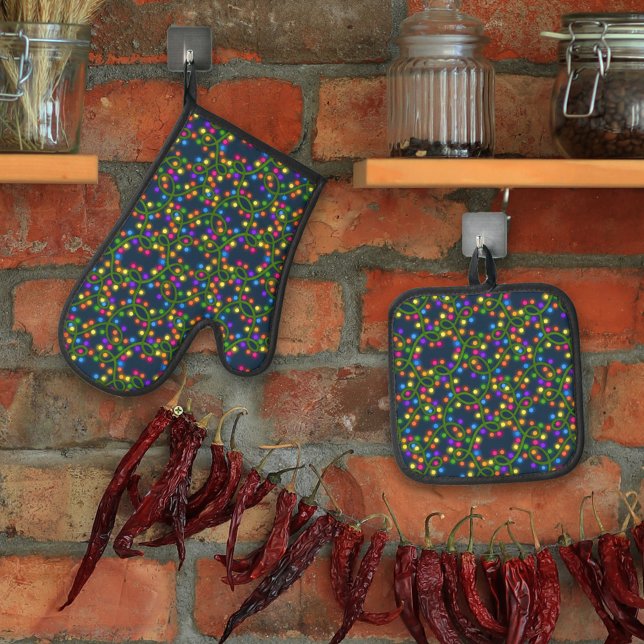 Farbenfrohe Weihnachtsbeleuchtung Niedlich Spaß Mo Ofenhandschuh & Topflappen-Set (Von Creator hochgeladen)