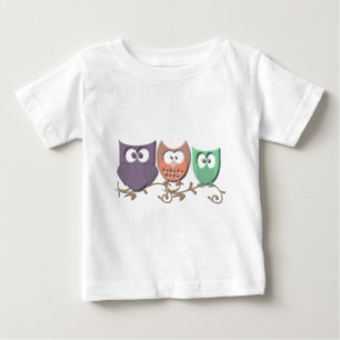 Farbenfrohe Weine auf dem Weinkeller Baby T-shirt