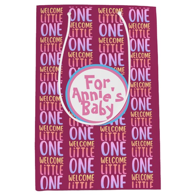 Farbenfrohe "Welcome Little One" Babydusche Mittlere Geschenktüte (Vorderseite)