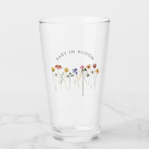 Farbenfrohe Wildblume Baby in Blütendusche Glas