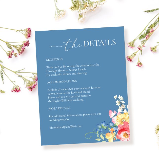 Farbenfrohe Wildblume Dusty Blue Wedding Details Begleitkarte (Von Creator hochgeladen)