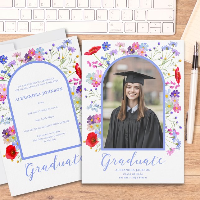 Farbenfrohe Wildblume Stilvolles Arch Graduate Fot Ankündigung (Modern wildflower arch grad photo high school graduation announcement card colorful boho floral)