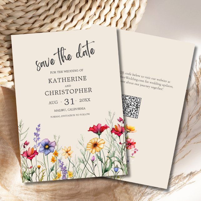 Farbenfrohe Wildblumen Elegante Beige Hochzeit Save The Date (Colorful Wildflowers Elegant Wedding Save the Date with purple, yellow, red flowers, QR code.)