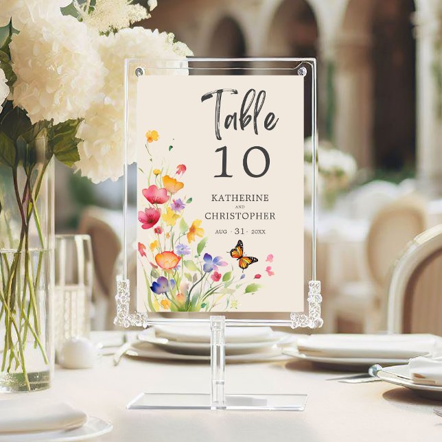 Farbenfrohe Wildblumen Elegante Beige Hochzeit Tischnummer (Colorful Wildflowers Wedding Reception Table Number with purple, orange, red, yellow flowers.)