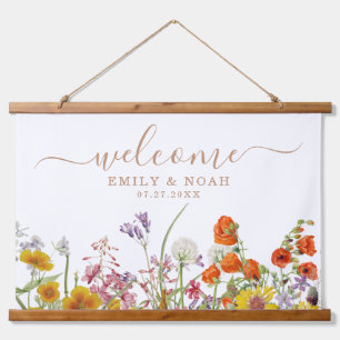 Farbenfrohe wilde Blumen Landhochzeit Begrüßung Wandteppich Mit Holzrahmen