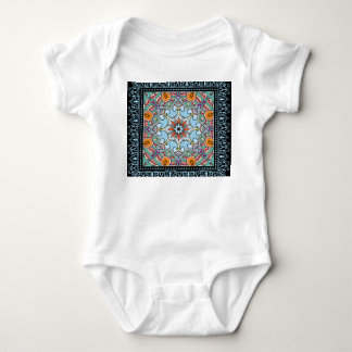 Farbenfrohe Zierdoodle: symmetrisches Muster. Baby Strampler